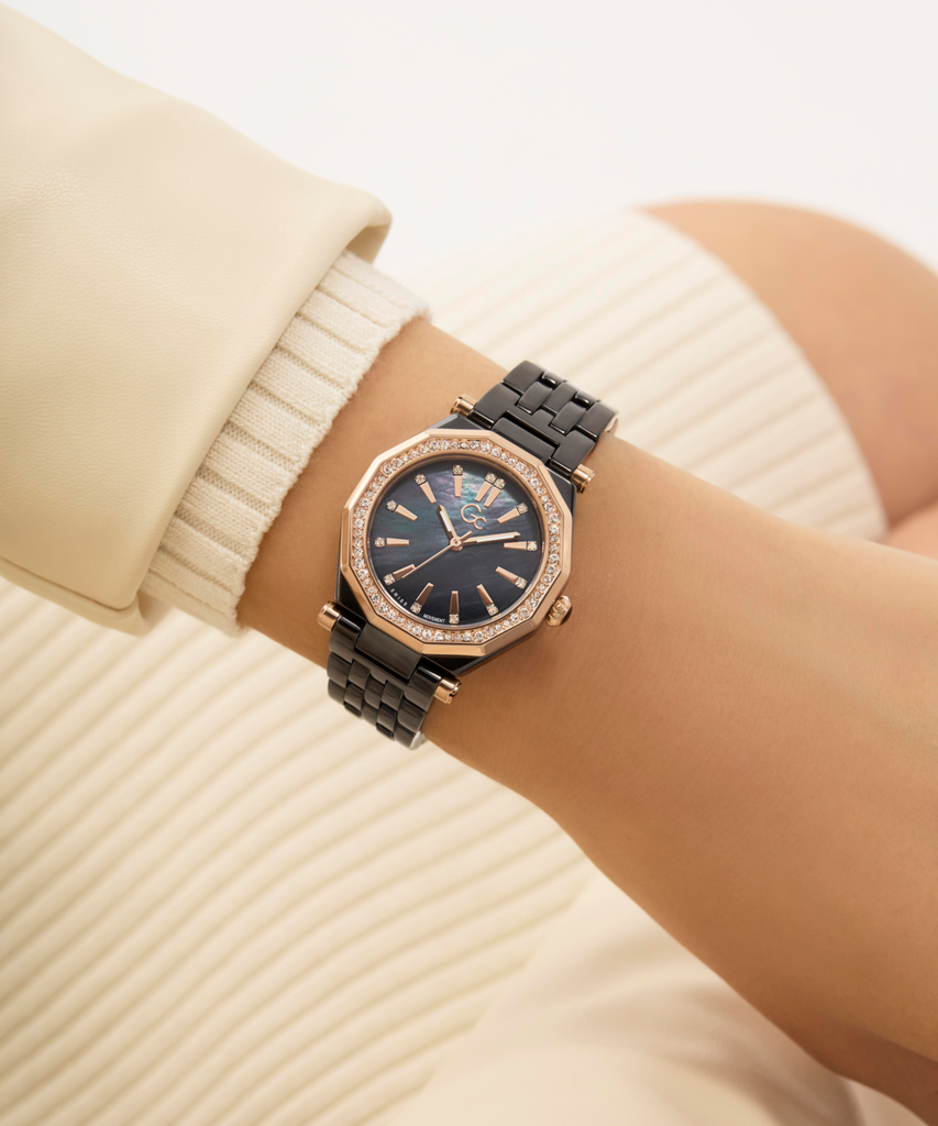 GUESS COLLECTION Z59002L2